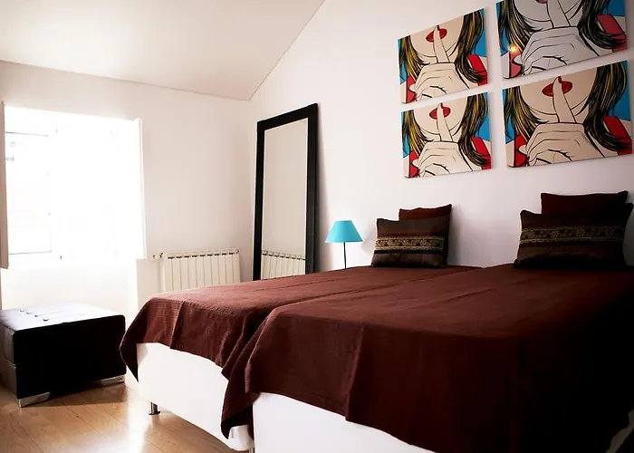 Triplex With Garage - Praca Das Flores